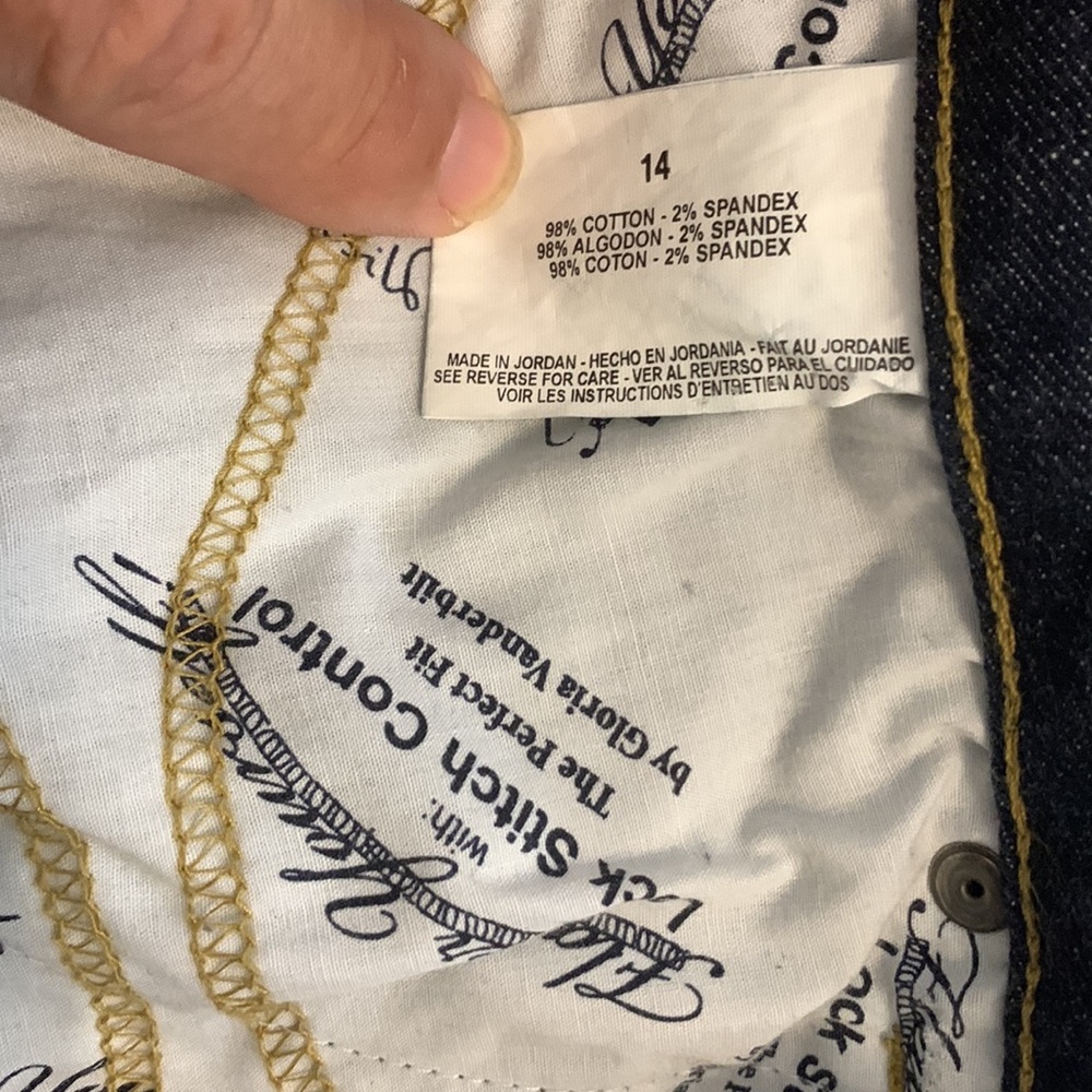 Gloria Vanderbilt size 14 capri pants blue jeans denim button flap rear pockets - Picture 6 of 7